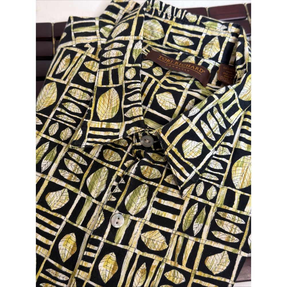 Tori‎ Richard Men's Size L Cotton Style Lawn Hawaiian Button Down Shirt SS
